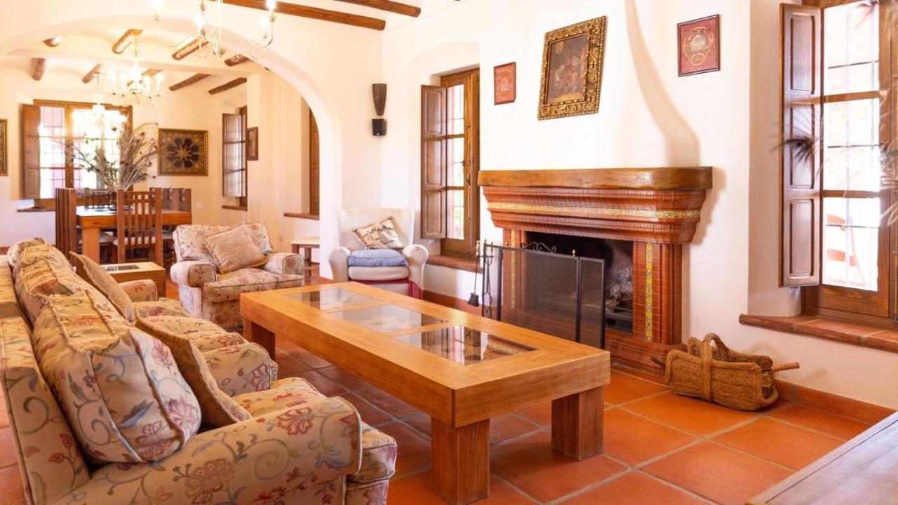 Finca La Canera Alcala De Guadaira By Ruralidays Extérieur photo